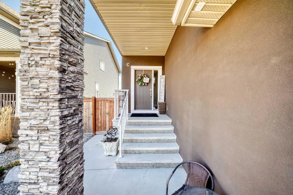 114 Kinniburgh Road Chestermere AB T1X 0S5