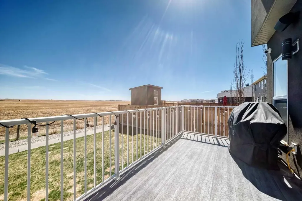114 Kinniburgh Road Chestermere AB T1X 0S5