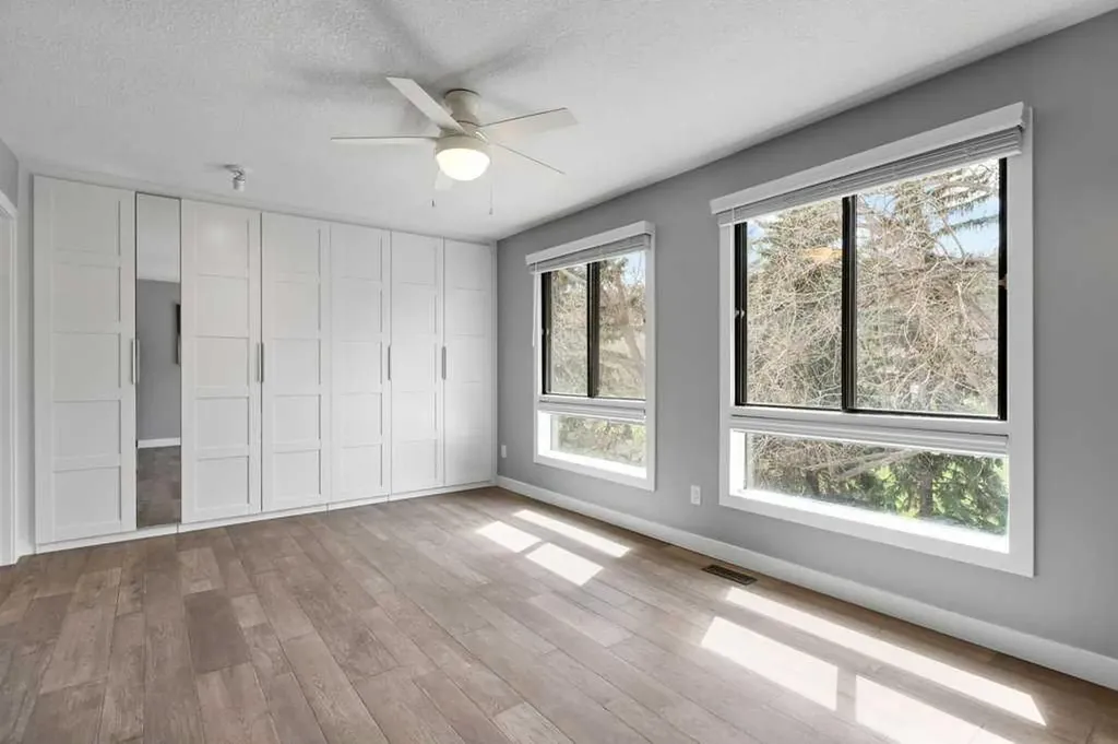 3929 Point Mckay Road NW Calgary AB T3B 4V7