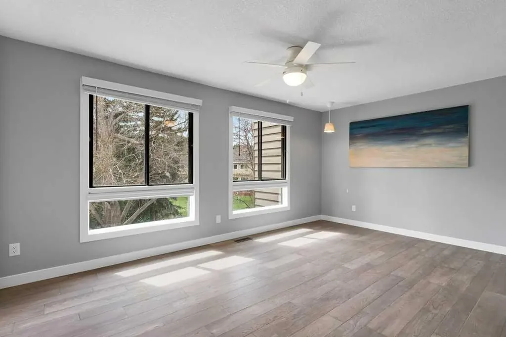 3929 Point Mckay Road NW Calgary AB T3B 4V7