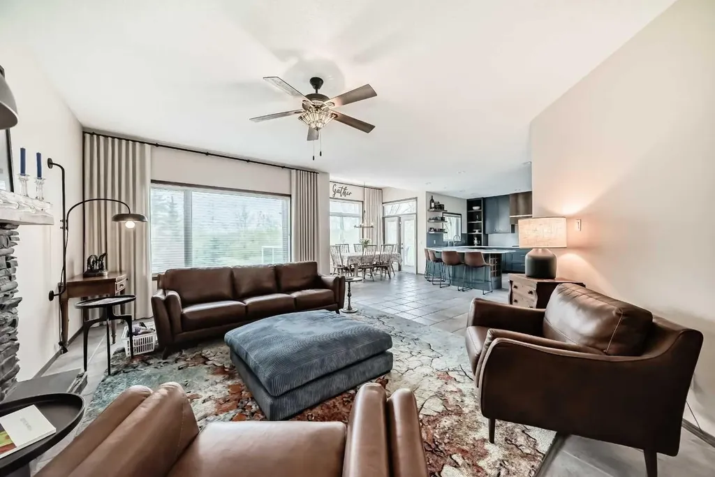 1416 Strathcona Drive SW Calgary AB T3H 4L1