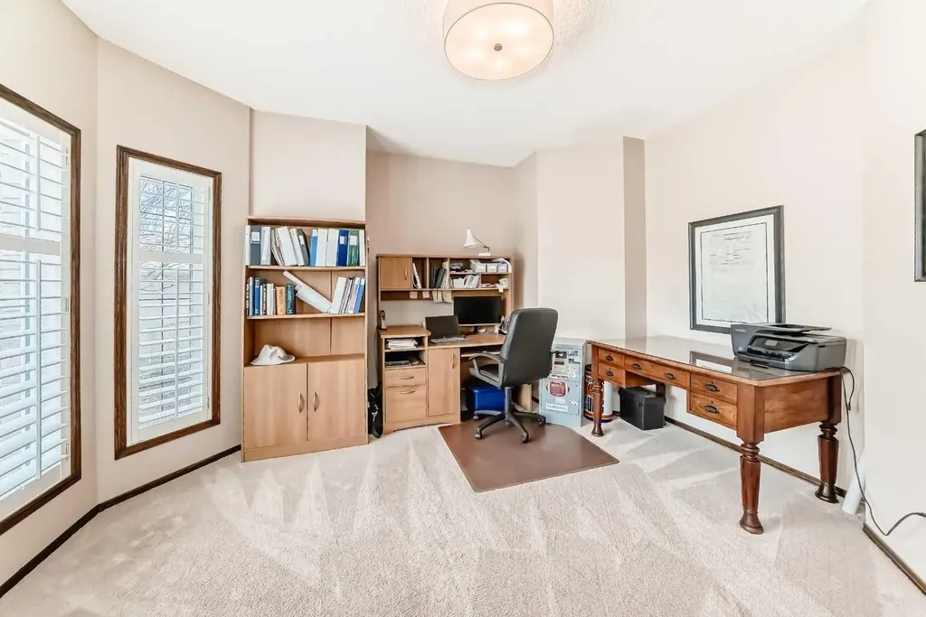 1416 Strathcona Drive SW Calgary AB T3H 4L1