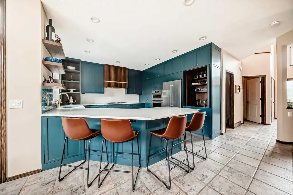 1416 Strathcona Drive SW Calgary AB T3H 4L1