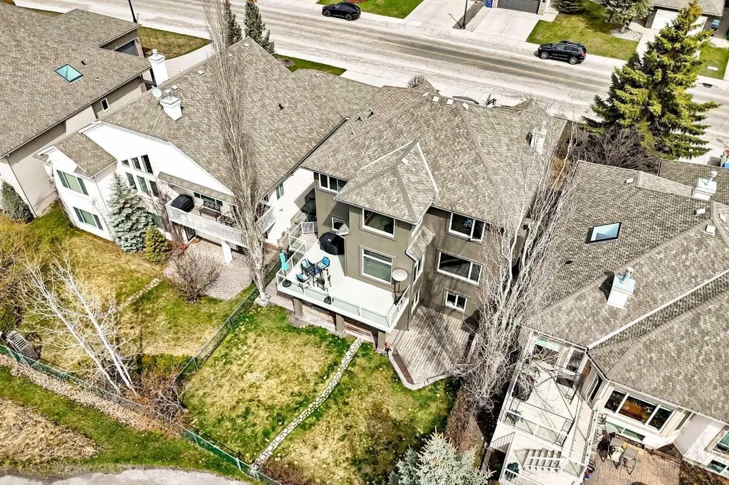 1416 Strathcona Drive SW Calgary AB T3H 4L1