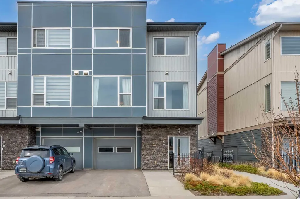 52 Saddlestone Drive NE Calgary AB T3J 0W4