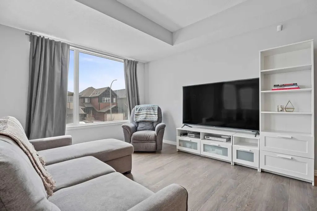 52 Saddlestone Drive NE Calgary AB T3J 0W4
