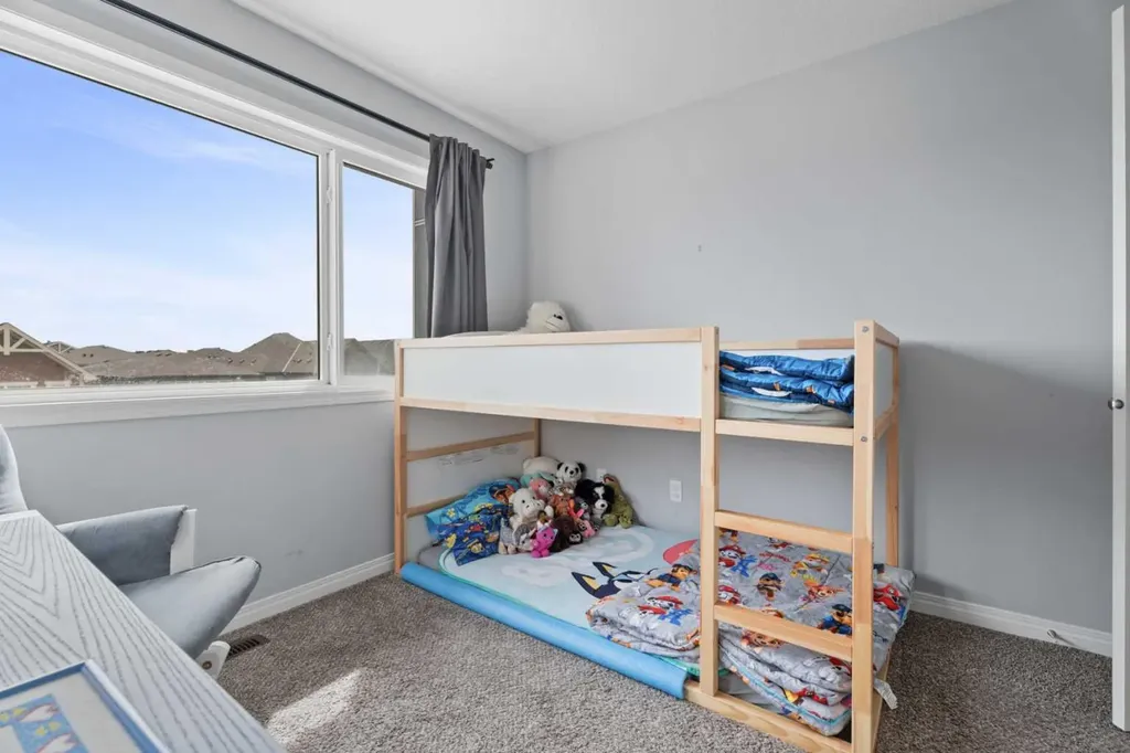 52 Saddlestone Drive NE Calgary AB T3J 0W4