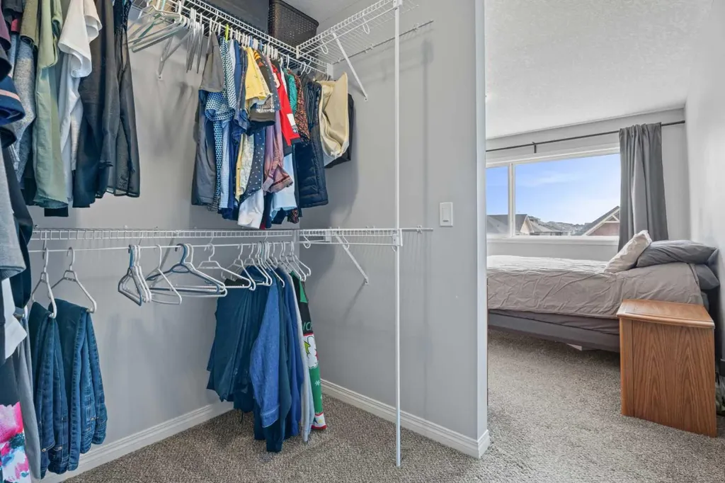52 Saddlestone Drive NE Calgary AB T3J 0W4