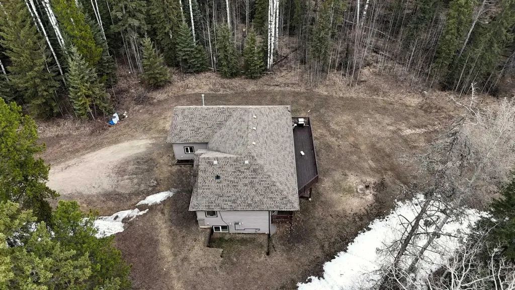 14132 Township Road 570 Road Rural Yellowhead County AB T7E3Z7