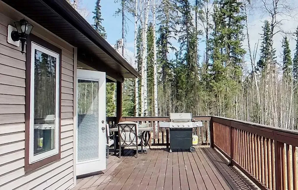 14132 Township Road 570 Road Rural Yellowhead County AB T7E3Z7