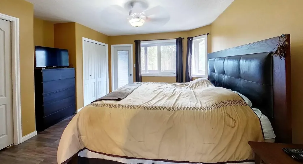 14132 Township Road 570 Road Rural Yellowhead County AB T7E3Z7