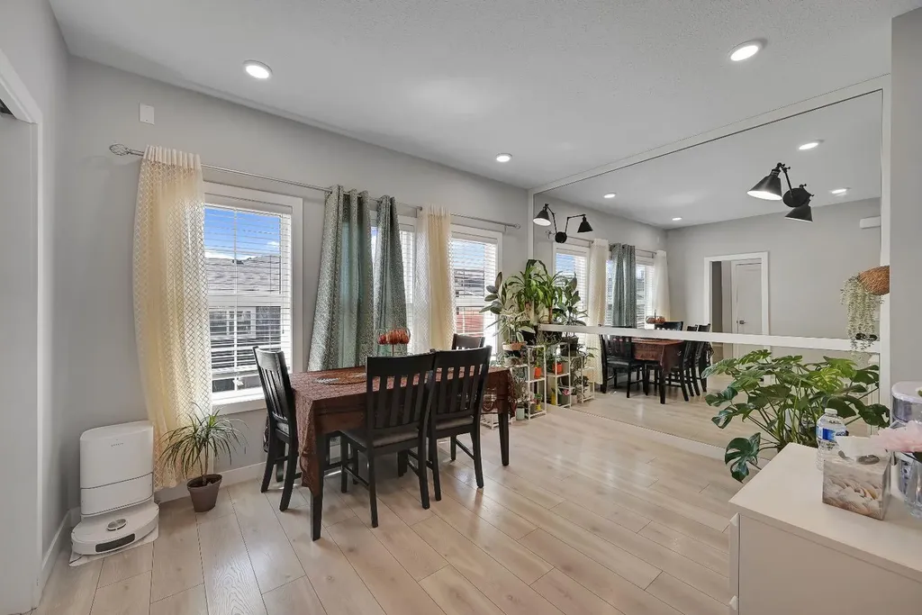 1265 Carrington Boulevard NW Calgary AB T3P1M2