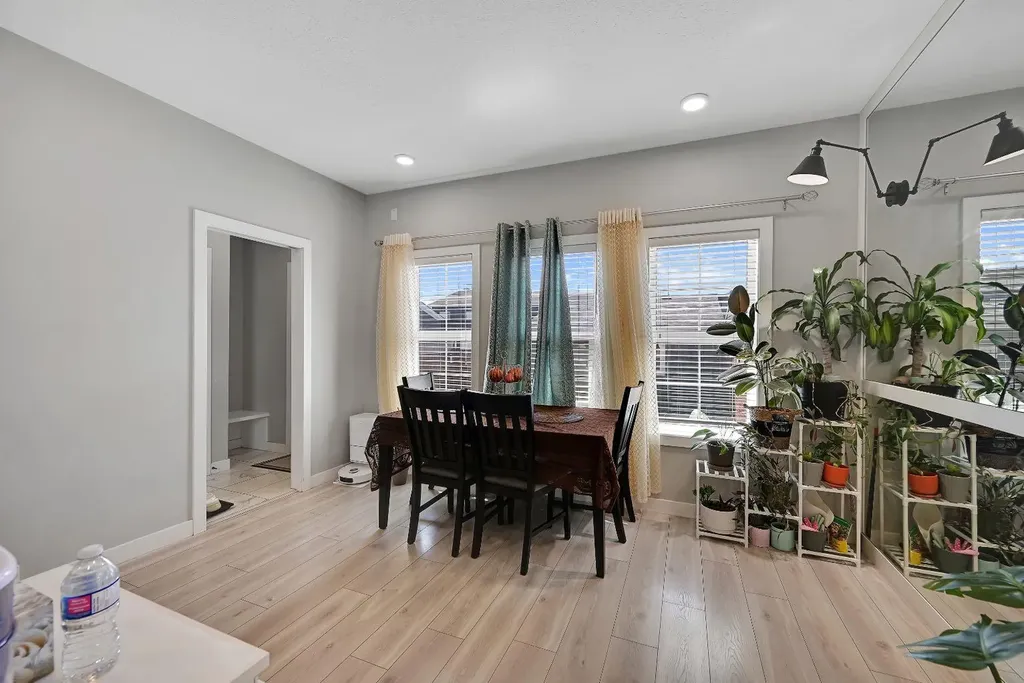 1265 Carrington Boulevard NW Calgary AB T3P1M2