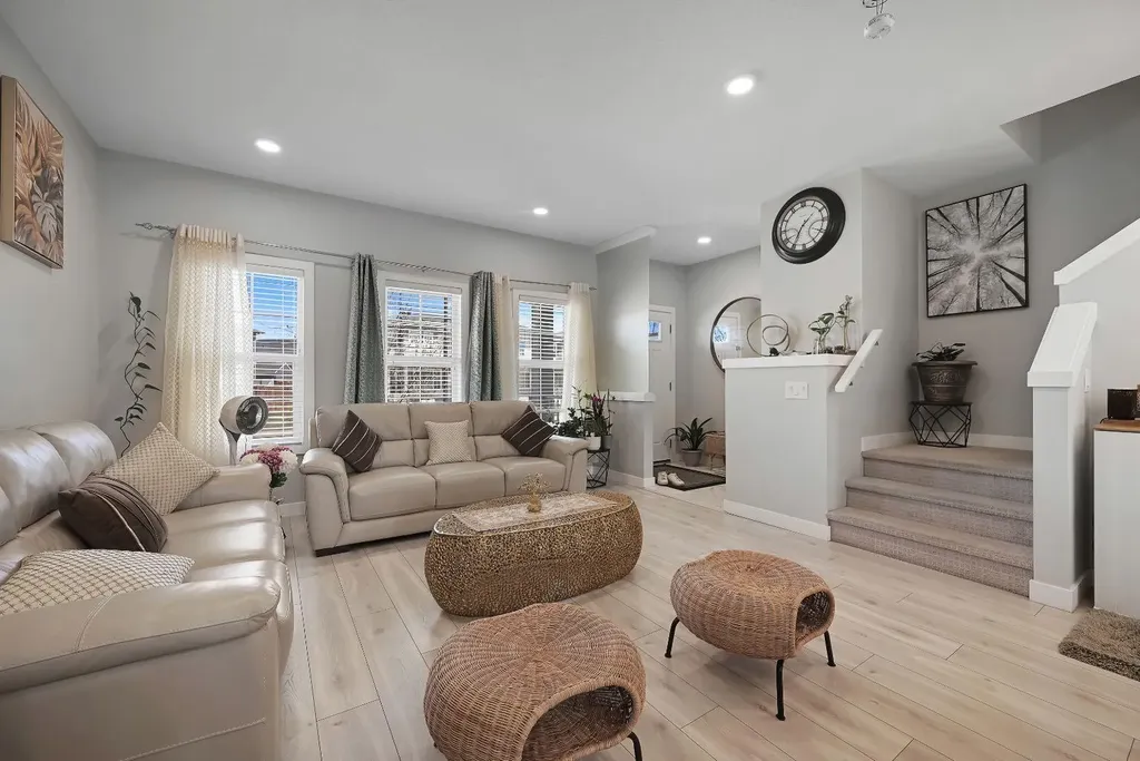1265 Carrington Boulevard NW Calgary AB T3P1M2