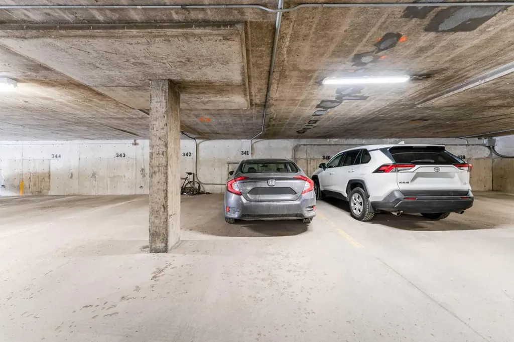 4944 Dalton Drive NW Calgary AB T3A 2E6