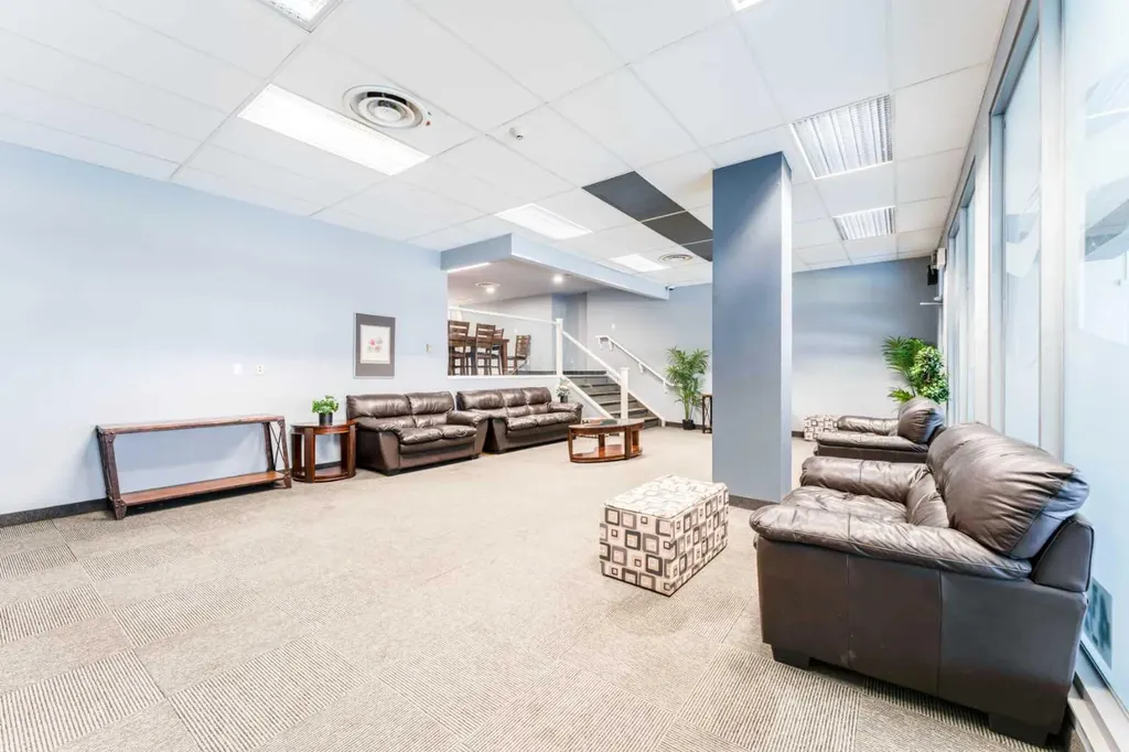 4944 Dalton Drive NW Calgary AB T3A 2E6
