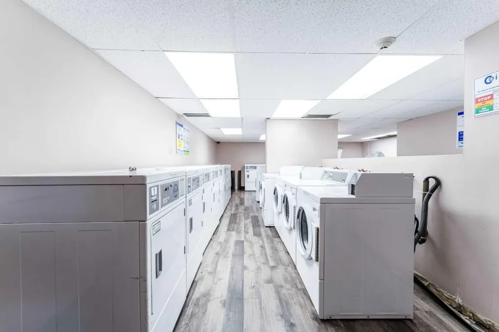 4944 Dalton Drive NW Calgary AB T3A 2E6