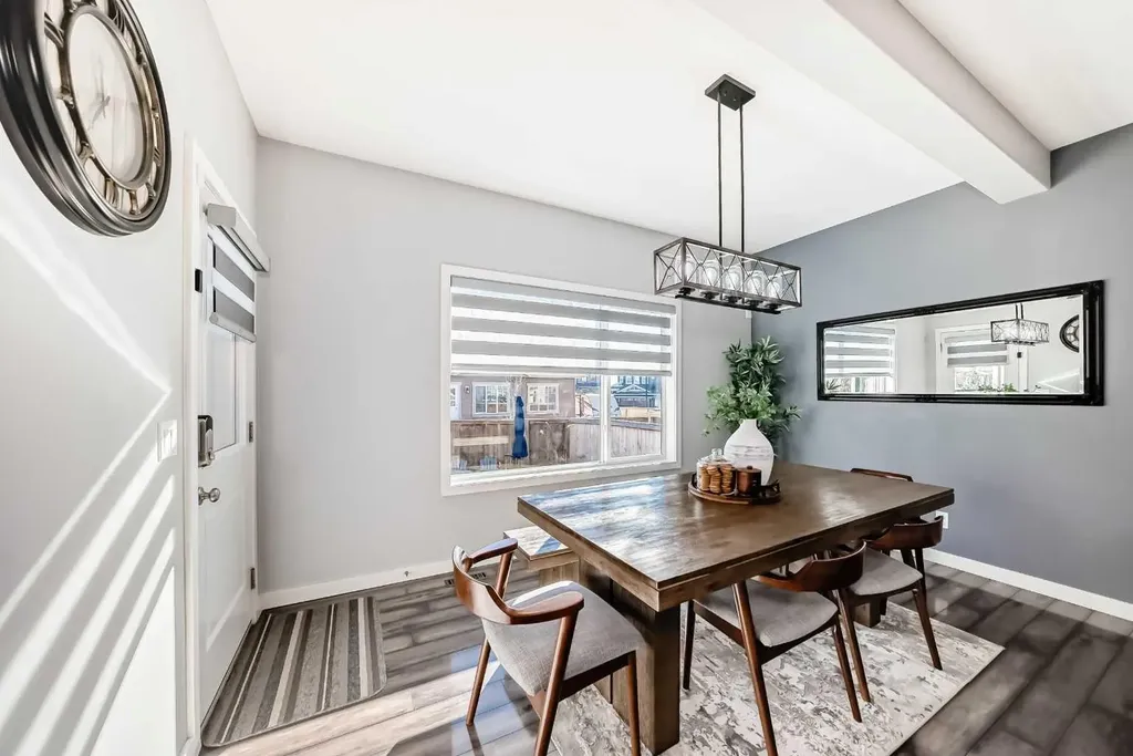 6 Canals Court SW Airdrie AB T4B0S6