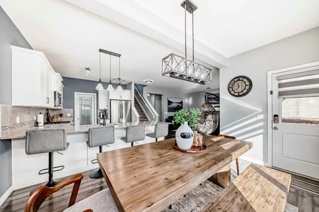 6 Canals Court SW Airdrie AB T4B0S6