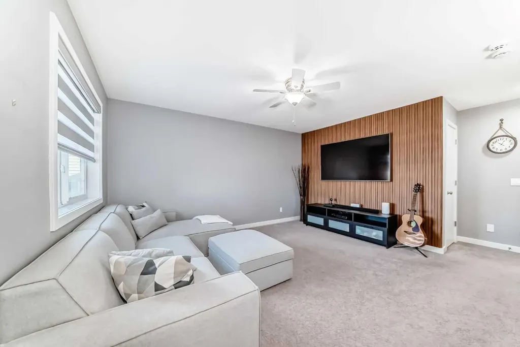 6 Canals Court SW Airdrie AB T4B0S6
