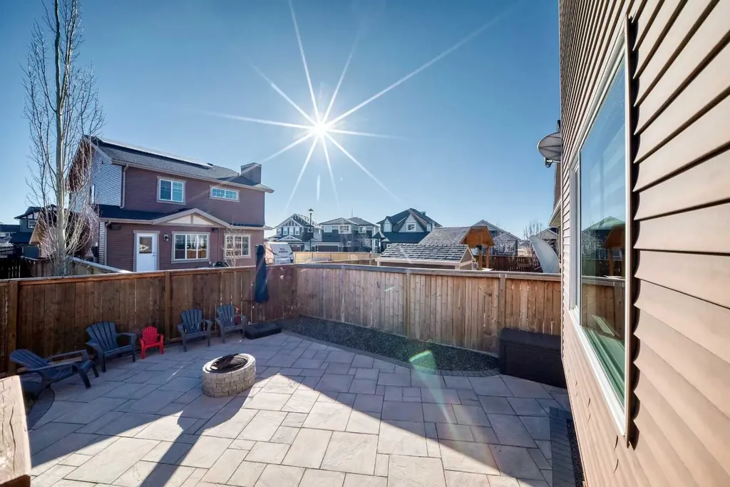 6 Canals Court SW Airdrie AB T4B0S6