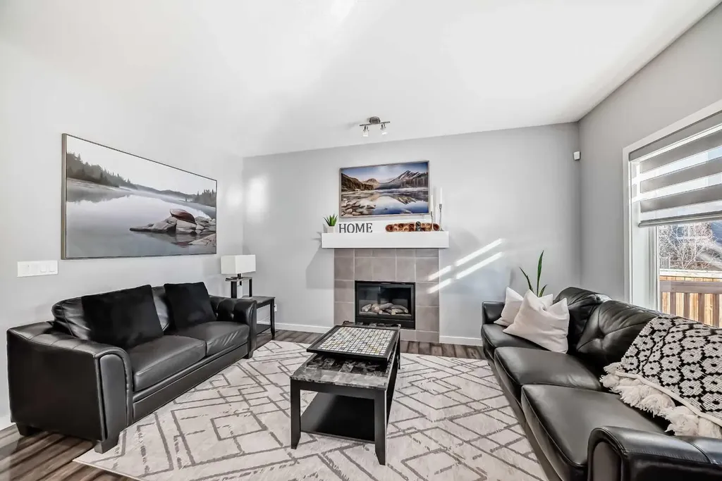 6 Canals Court SW Airdrie AB T4B0S6