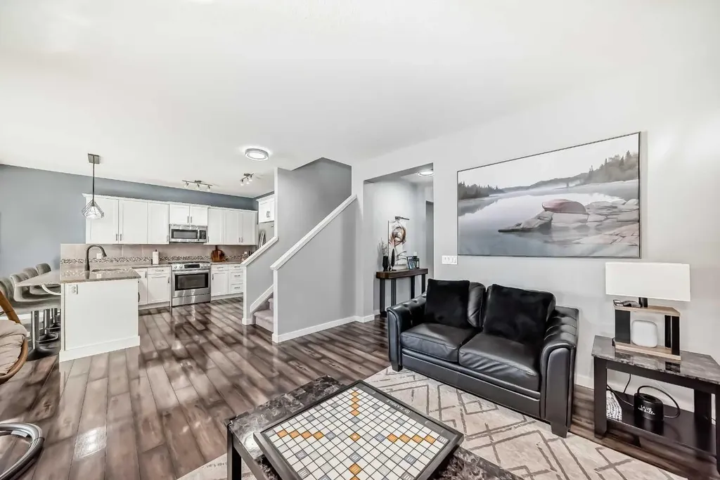 6 Canals Court SW Airdrie AB T4B0S6