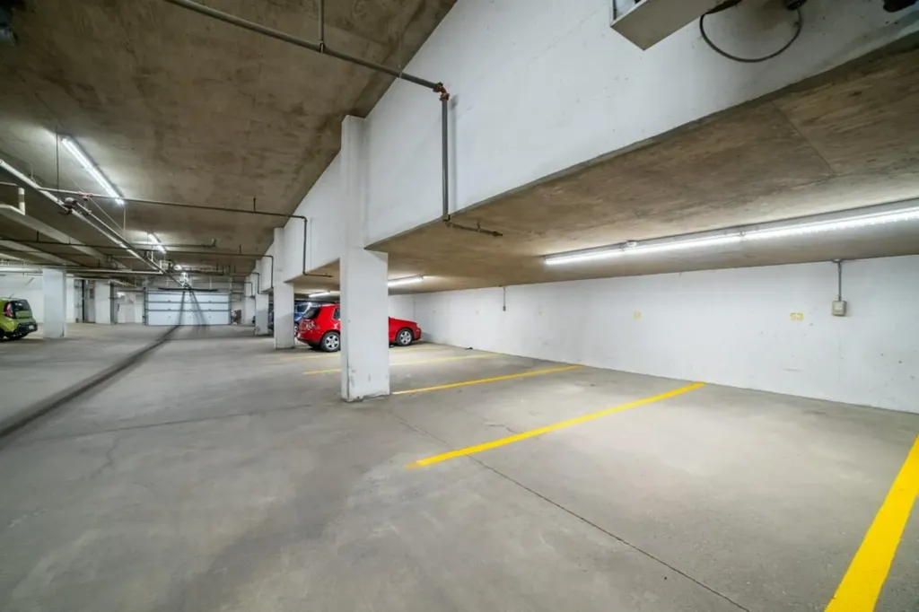 2212 34 Avenue SW Calgary AB T2T 2C6