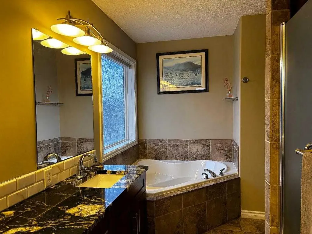 314 Coulee Springs Terrace S Lethbridge AB T1K 5P2