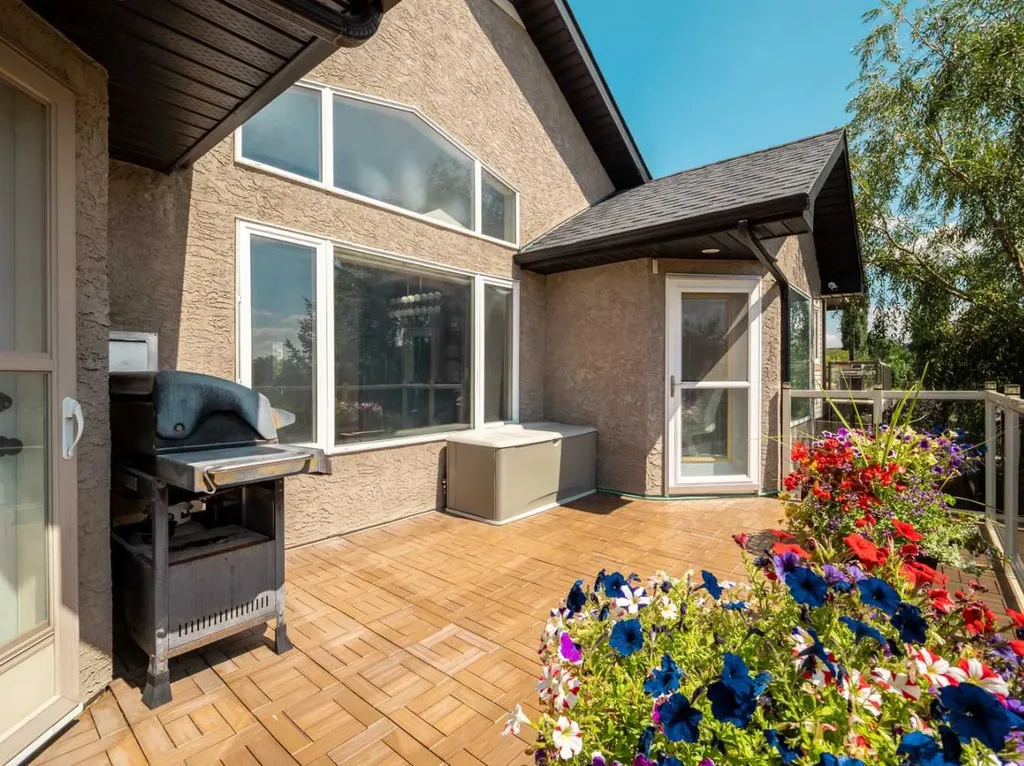 314 Coulee Springs Terrace S Lethbridge AB T1K 5P2