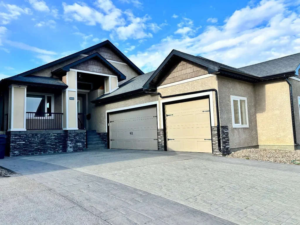 314 Coulee Springs Terrace S Lethbridge AB T1K 5P2