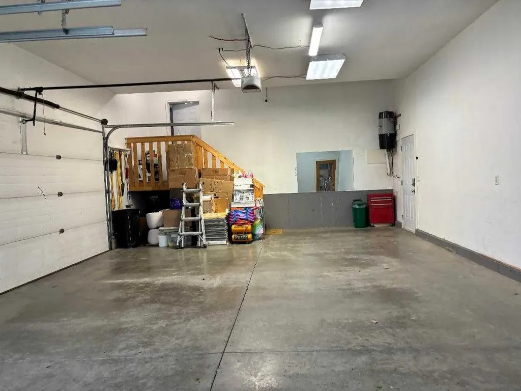 314 Coulee Springs Terrace S Lethbridge AB T1K 5P2