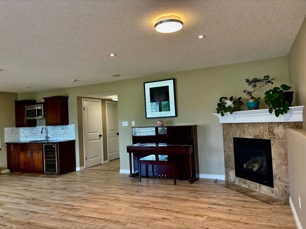 314 Coulee Springs Terrace S Lethbridge AB T1K 5P2