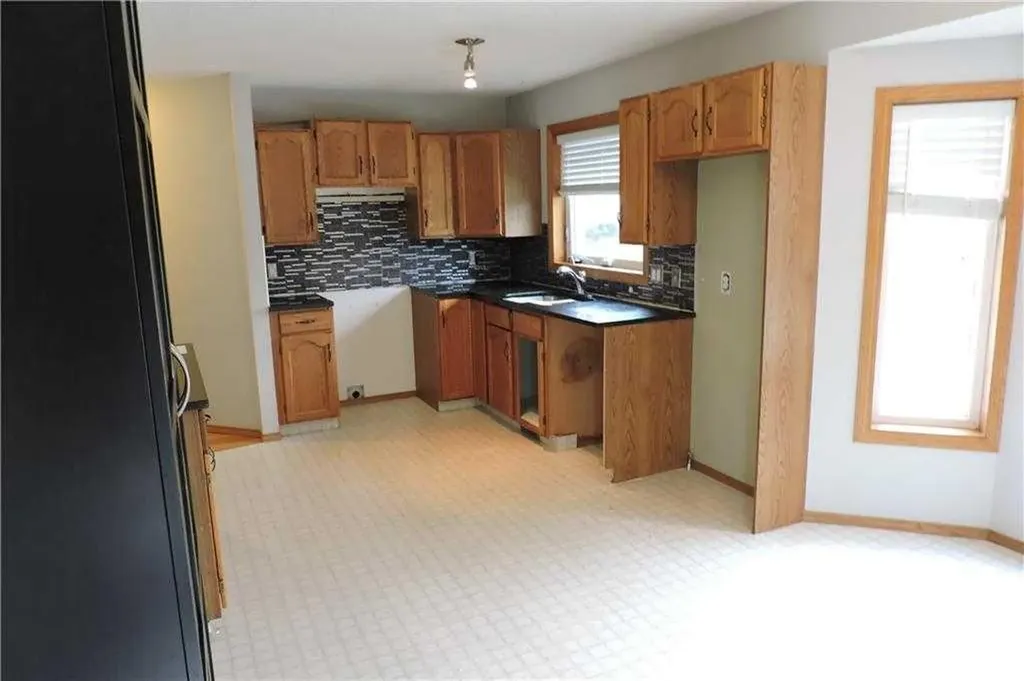 176 Woodside Road NW Airdrie AB T4B2E2