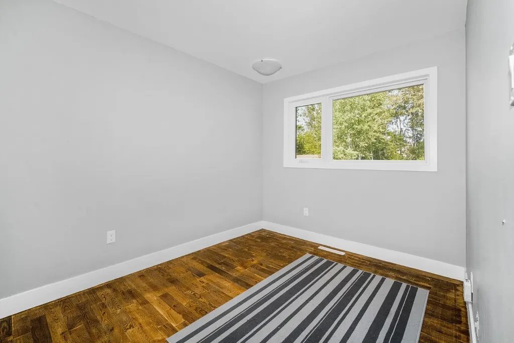 7 May Crescent Fort Mcmurray AB T9H 1J8