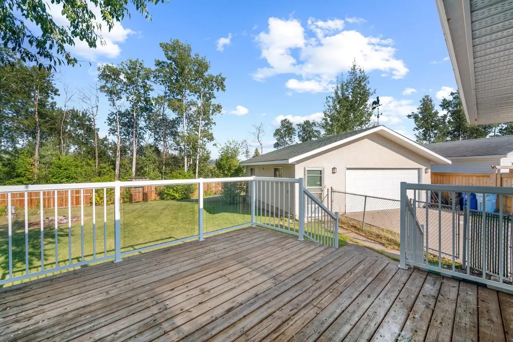 7 May Crescent Fort Mcmurray AB T9H 1J8