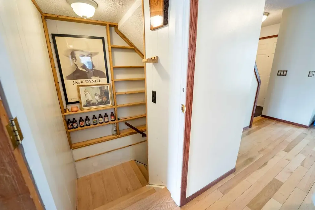 143 Erin Mount Place SE Calgary AB T2B 2T3