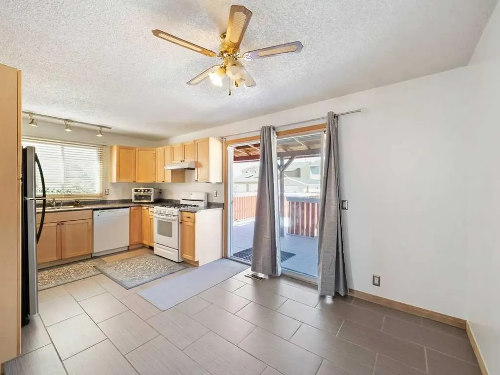 143 Erin Mount Place SE Calgary AB T2B 2T3