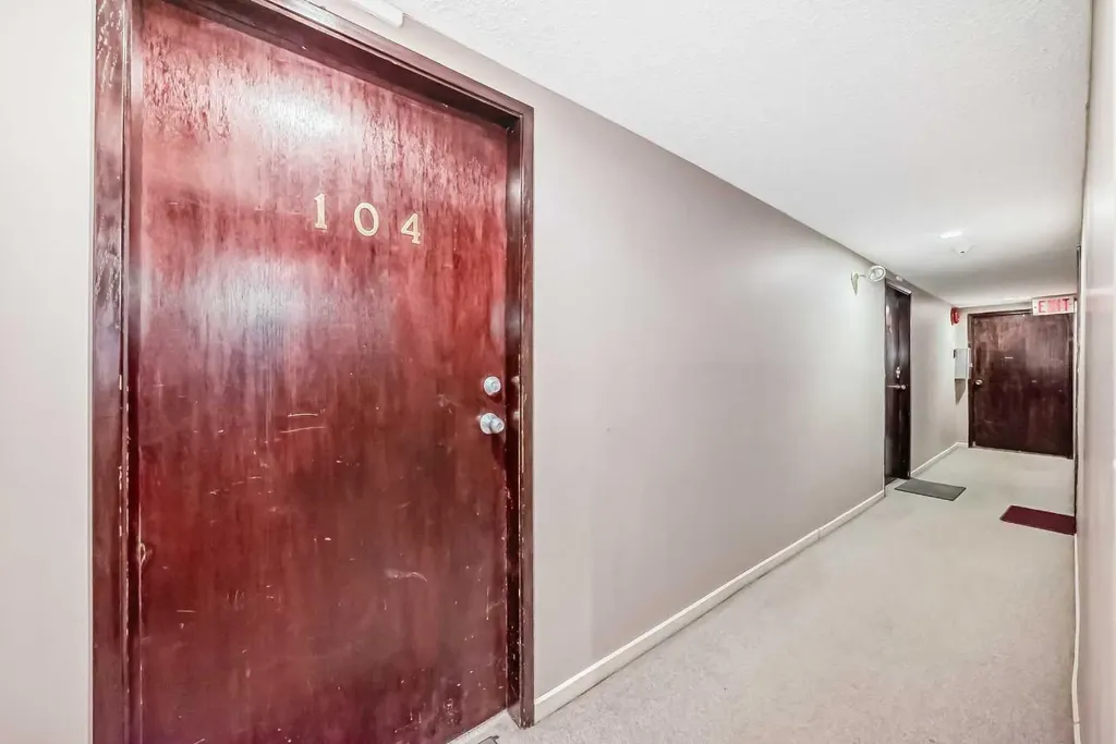 1633 26 Avenue SW Calgary AB T2T 1C7