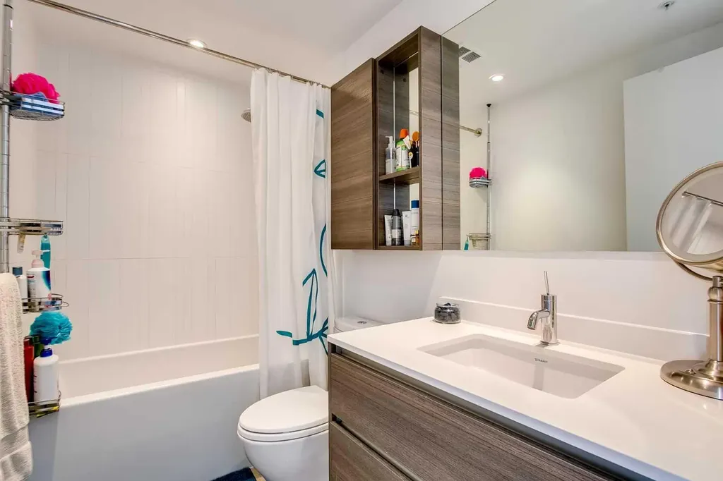 1501 6 Street SW Calgary AB T2R 0Z8