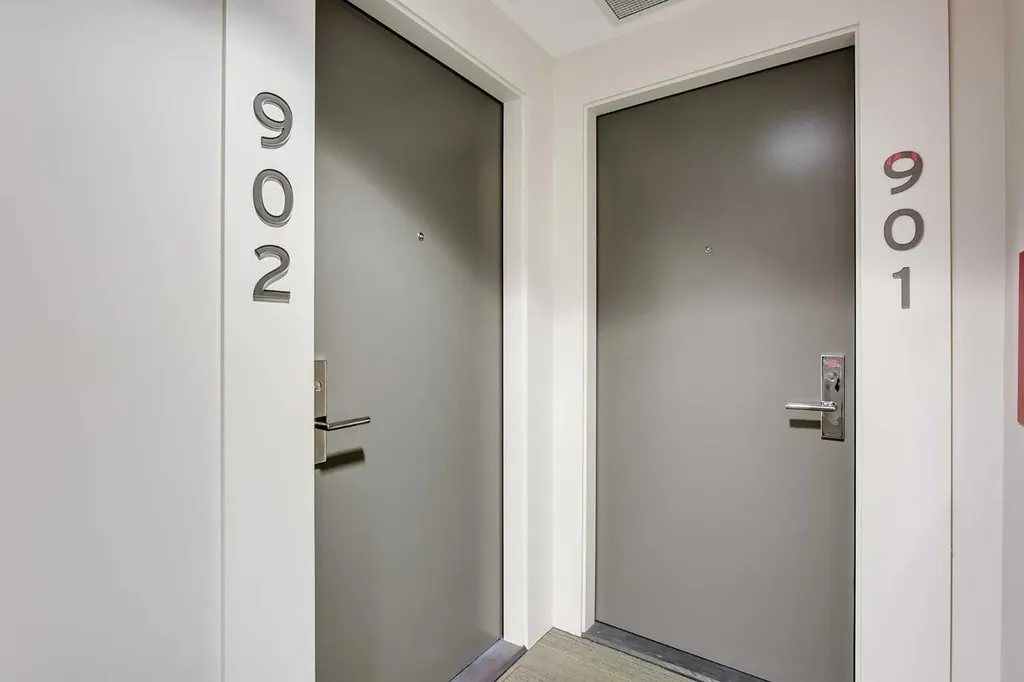 1501 6 Street SW Calgary AB T2R 0Z8