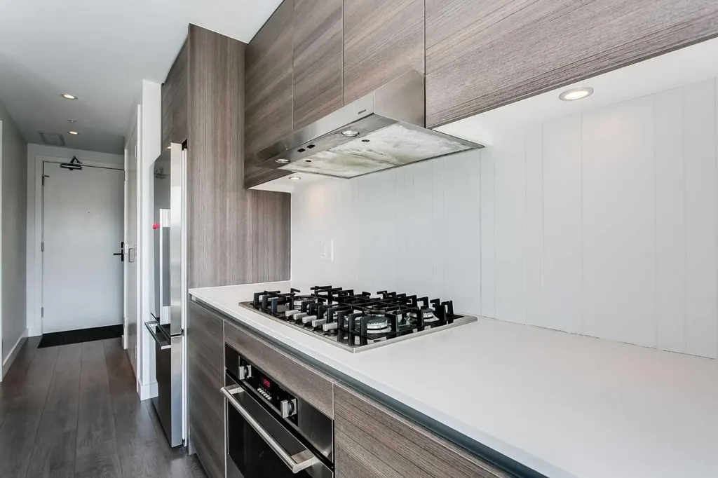 1501 6 Street SW Calgary AB T2R 0Z8