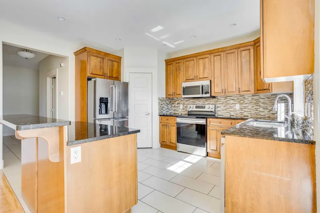 185 Falcon Drive Fort Mcmurray AB T9K0R8