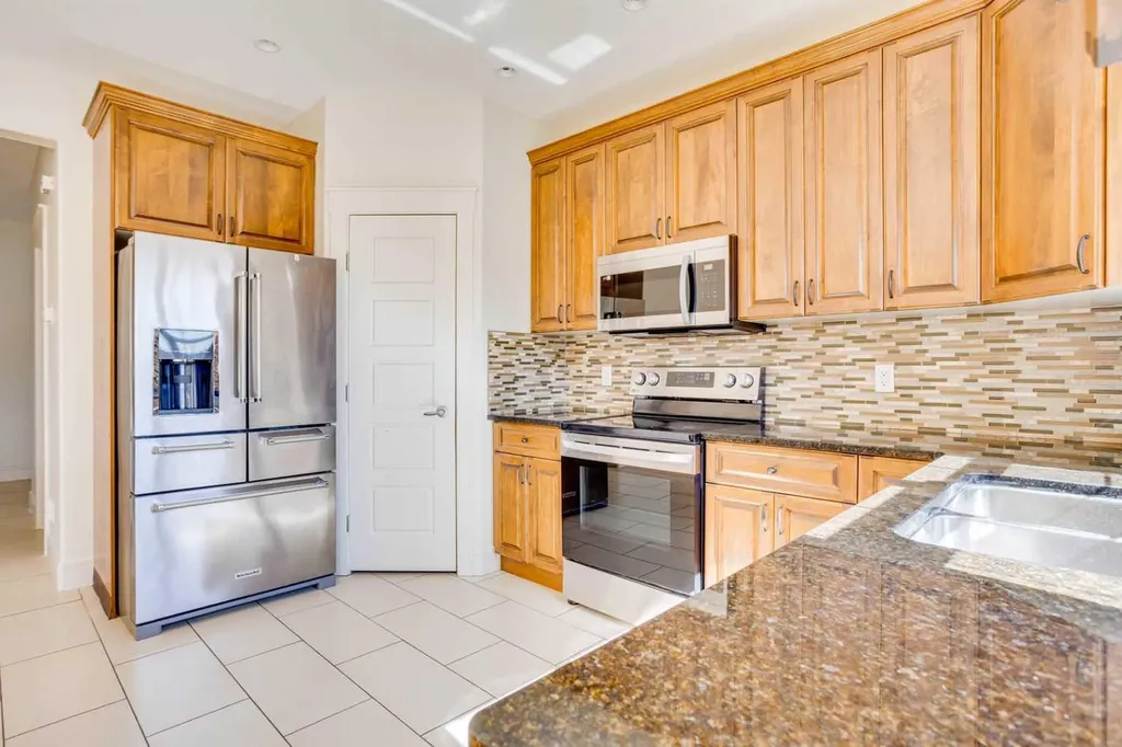 185 Falcon Drive Fort Mcmurray AB T9K0R8