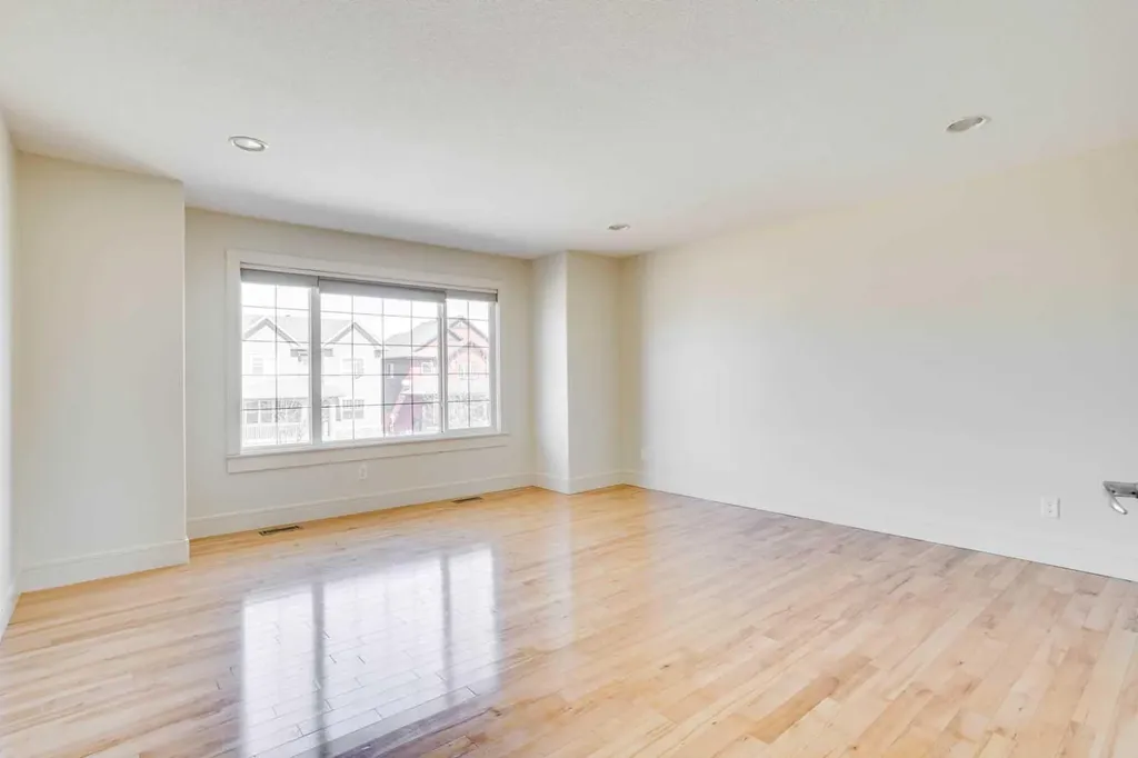 185 Falcon Drive Fort Mcmurray AB T9K0R8