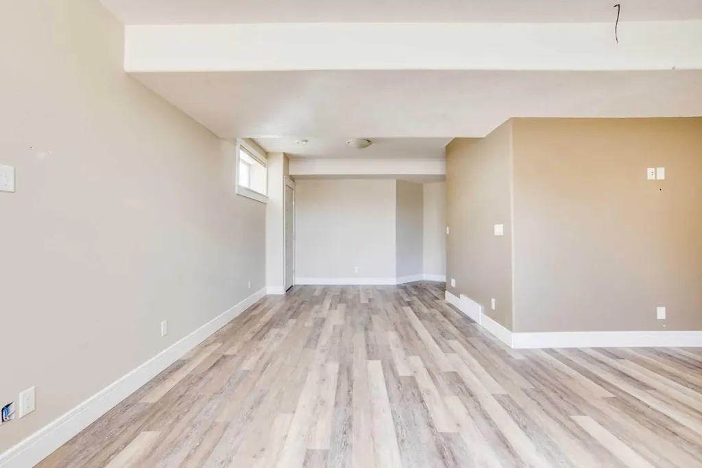 185 Falcon Drive Fort Mcmurray AB T9K0R8