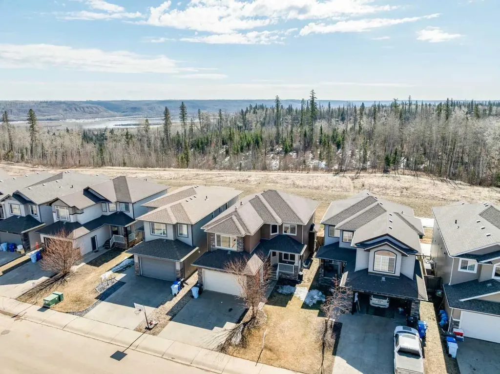 185 Falcon Drive Fort Mcmurray AB T9K0R8