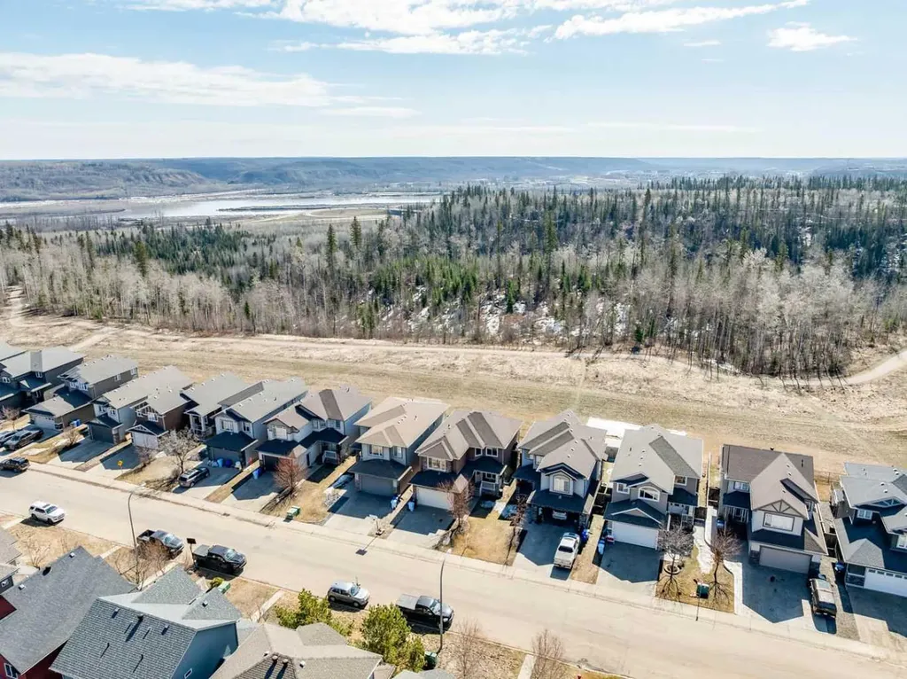 185 Falcon Drive Fort Mcmurray AB T9K0R8