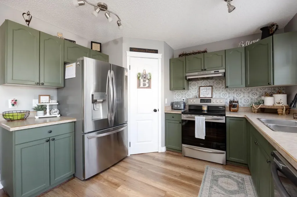 194 Mcdougall Crescent Fort Mcmurray AB T9K2P7