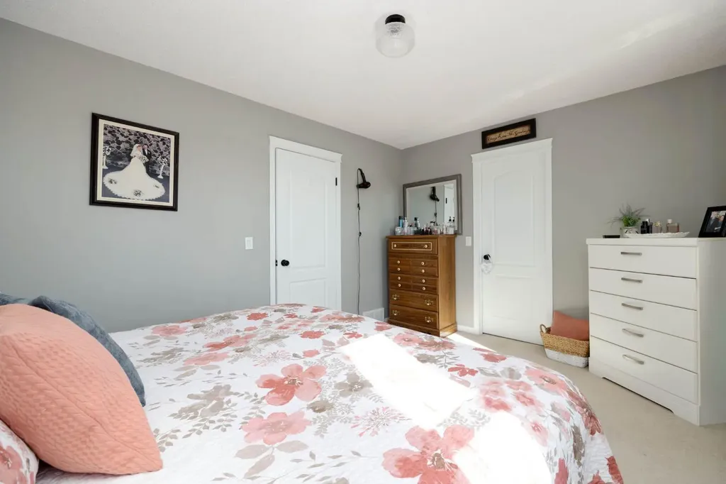 194 Mcdougall Crescent Fort Mcmurray AB T9K2P7